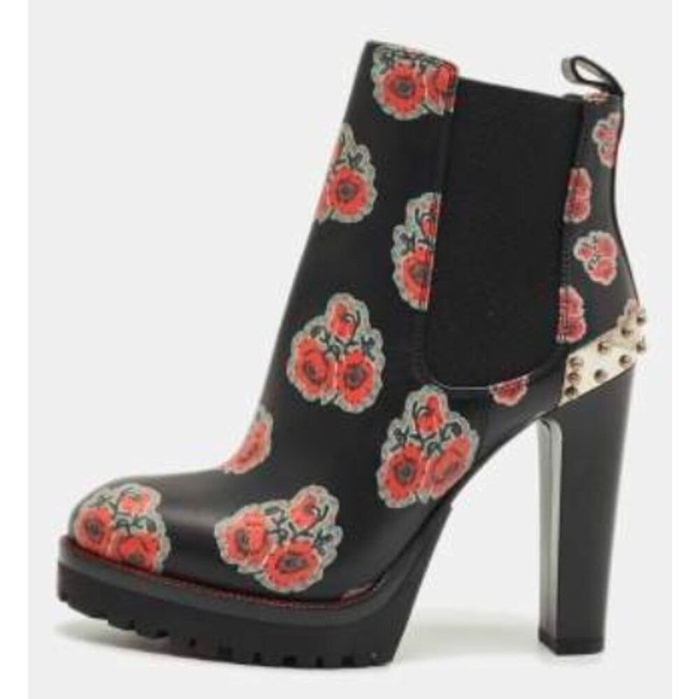 Alexander McQueen Black Rose Leather Studded Ankle Length Boots NIB 1580 37.5